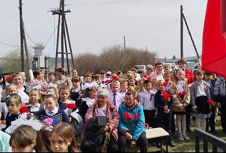 Торжественный митинг, посвященный Дню Победы.
